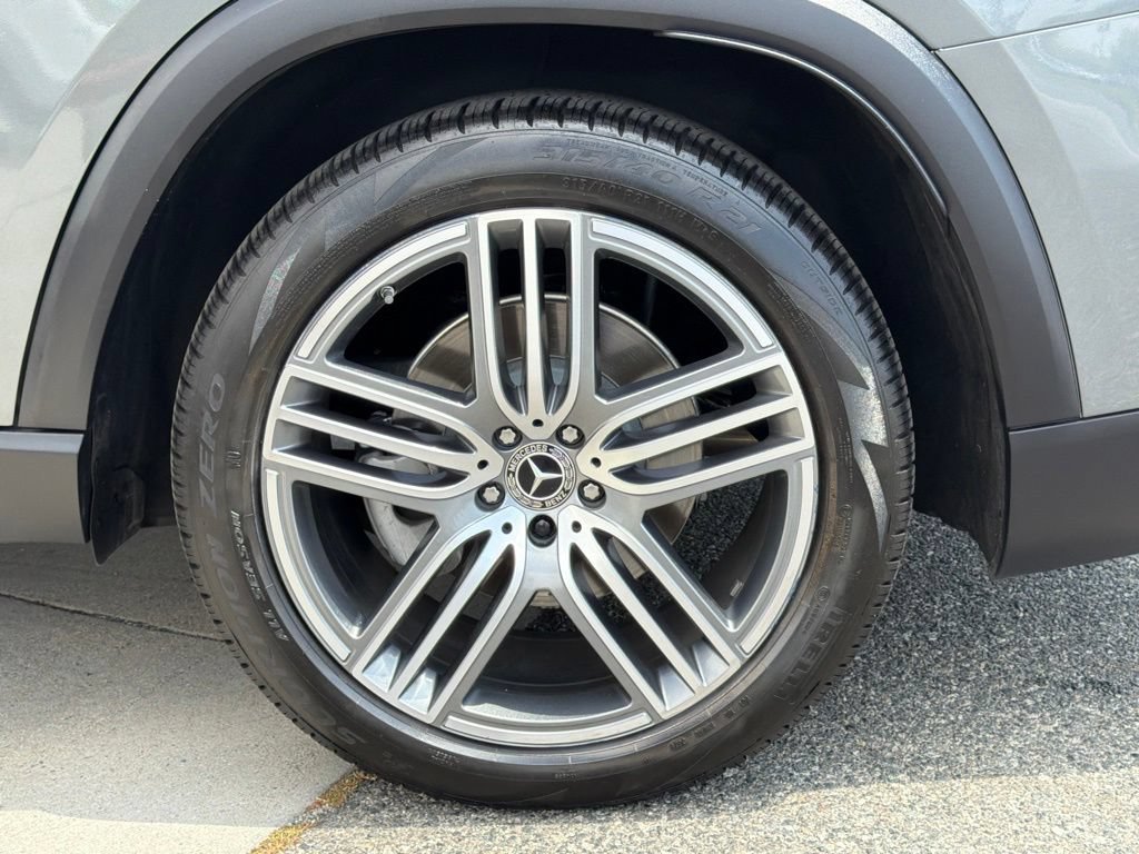 Certified 2026 Mercedes-Benz GLS 450 4MATIC image 17