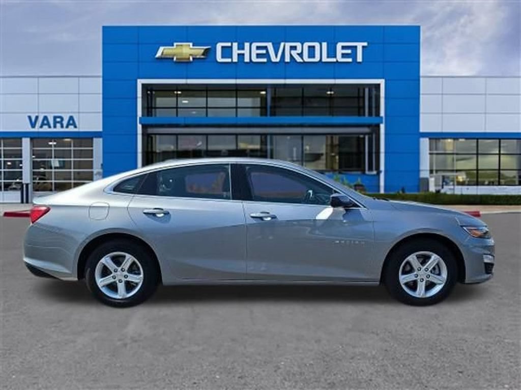 Used 2024 Chevrolet Malibu LT FWD image 6