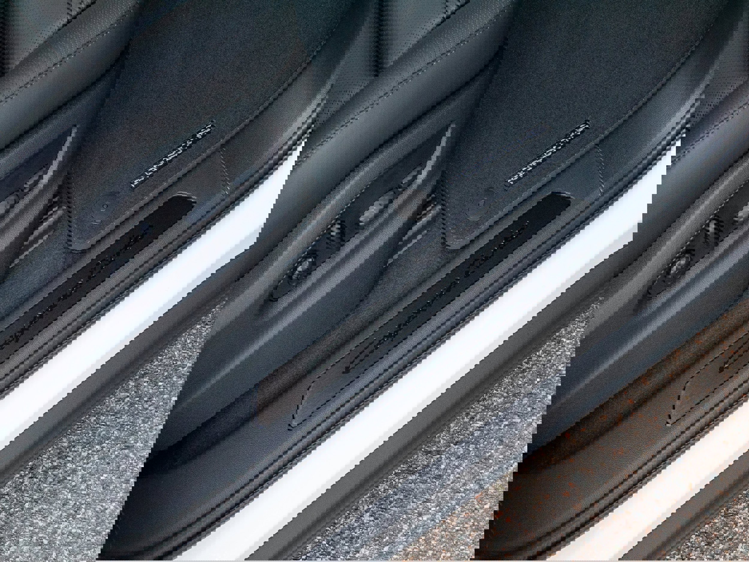 New 2025 Porsche Cayenne Turbo image 30