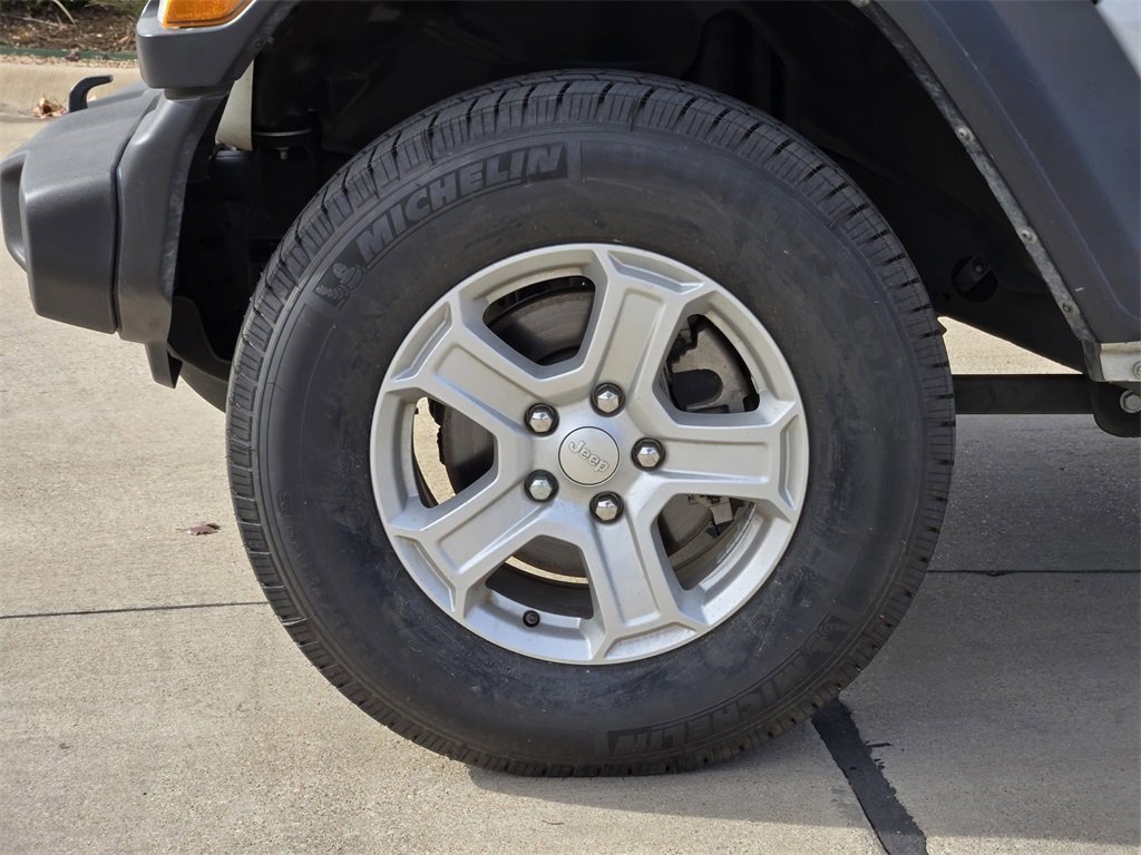 Used 2021 Jeep Wrangler Sport S image 17