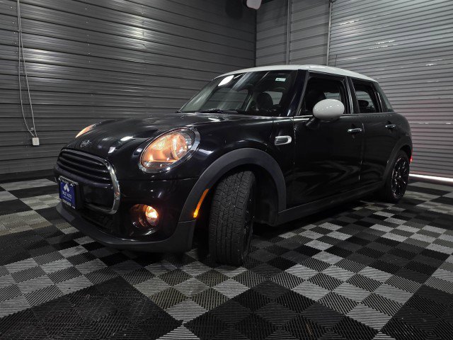 Used 2019 MINI Cooper 4-Door Hardtop image 38