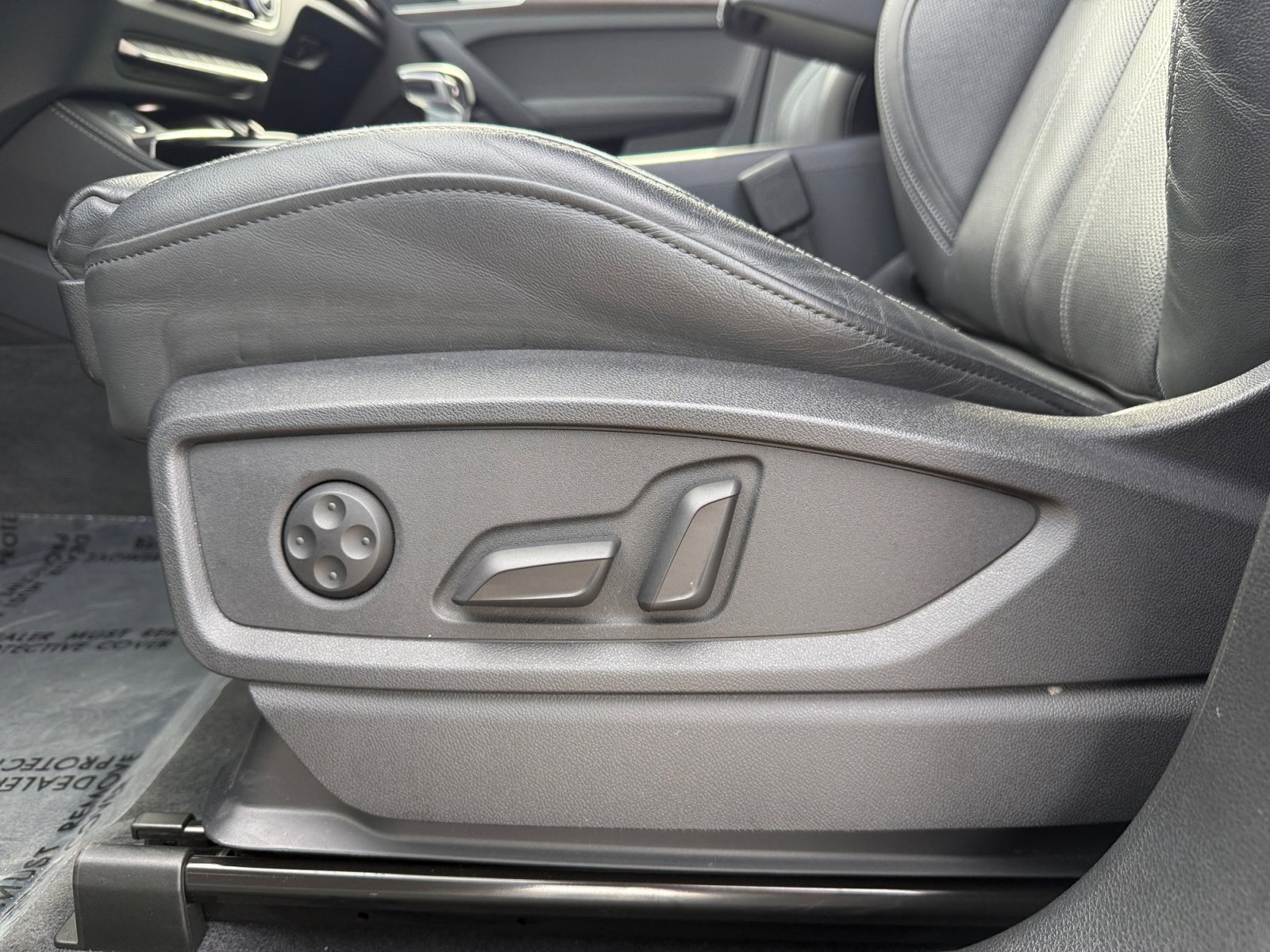 Used 2023 Audi Q5 2.0T Prestige w/ Prestige Package image 14