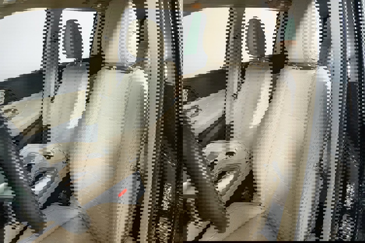 Used 2024 Mercedes-Benz GLS 580 4MATIC image 18