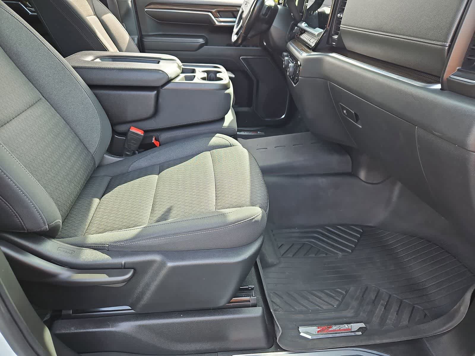 Used 2022 Chevrolet Silverado 1500 RST AWD/4WD image 17