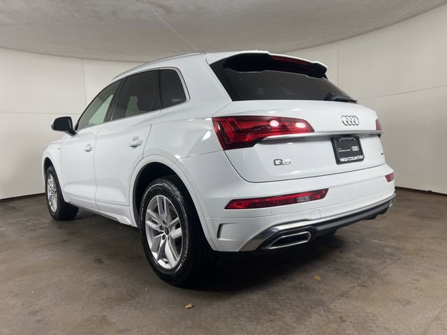 Certified 2023 Audi Q5 2.0T Premium w/ Convenience Package AWD/4WD image 5