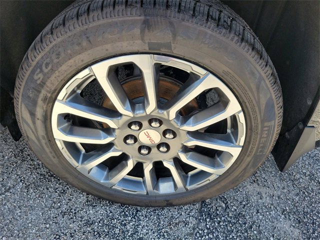 Used 2023 GMC Acadia Denali w/ Trailering Package image 7