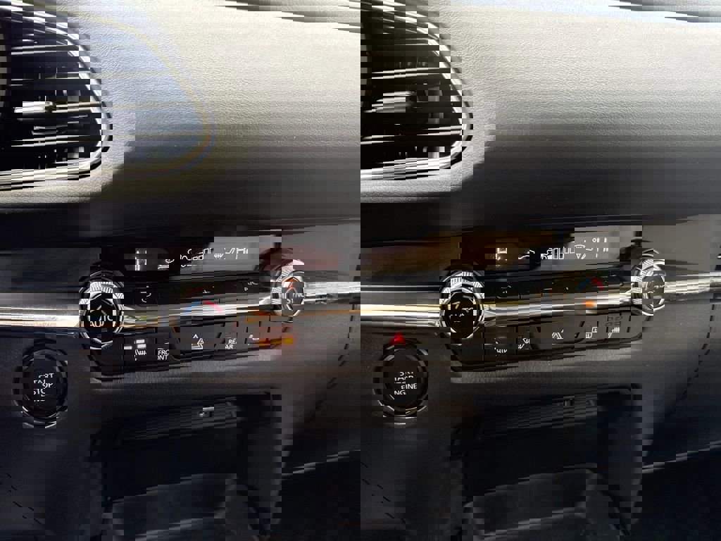 Used 2021 MAZDA CX-30 AWD 2.5 S w/ Preferred Package image 16