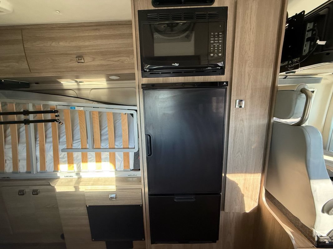 Used 2022 RAM ProMaster 3500 w/ Premium Convenience Group FWD image 27