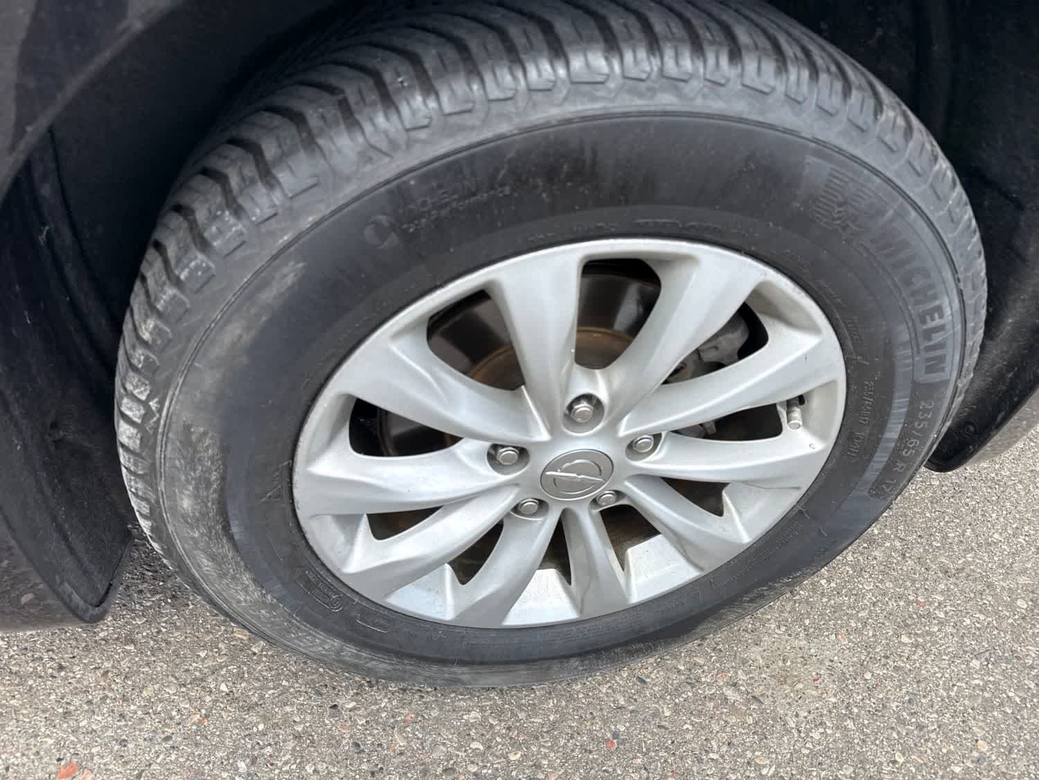 Used 2019 Chrysler Pacifica Touring-L FWD image 10