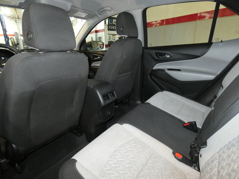 Used 2023 Chevrolet Equinox LS w/ LS Convenience Package AWD/4WD image 21