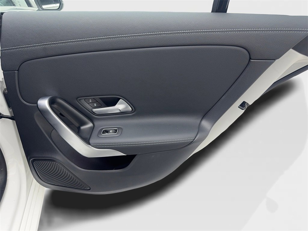 Used 2024 Mercedes-Benz CLA 250 4MATIC image 41