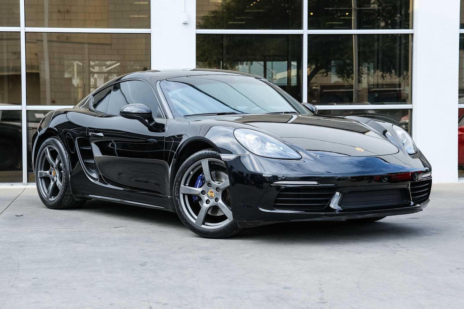 Used 2019 Porsche 718 Cayman RWD image 6