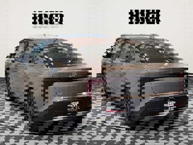 Used 2025 Kia K4 LXS image 4