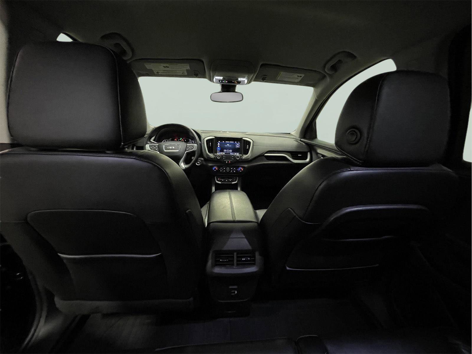 Used 2023 GMC Terrain SLT w/ LPO, Floor Liner Package image 18