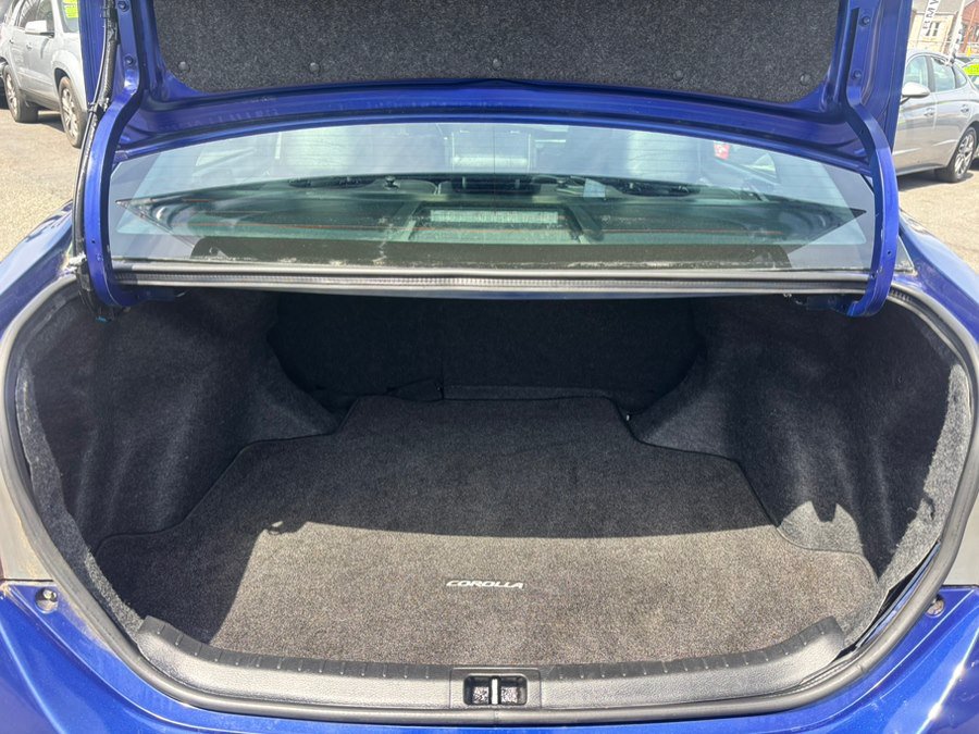 Used 2016 Toyota Corolla S Premium FWD image 11