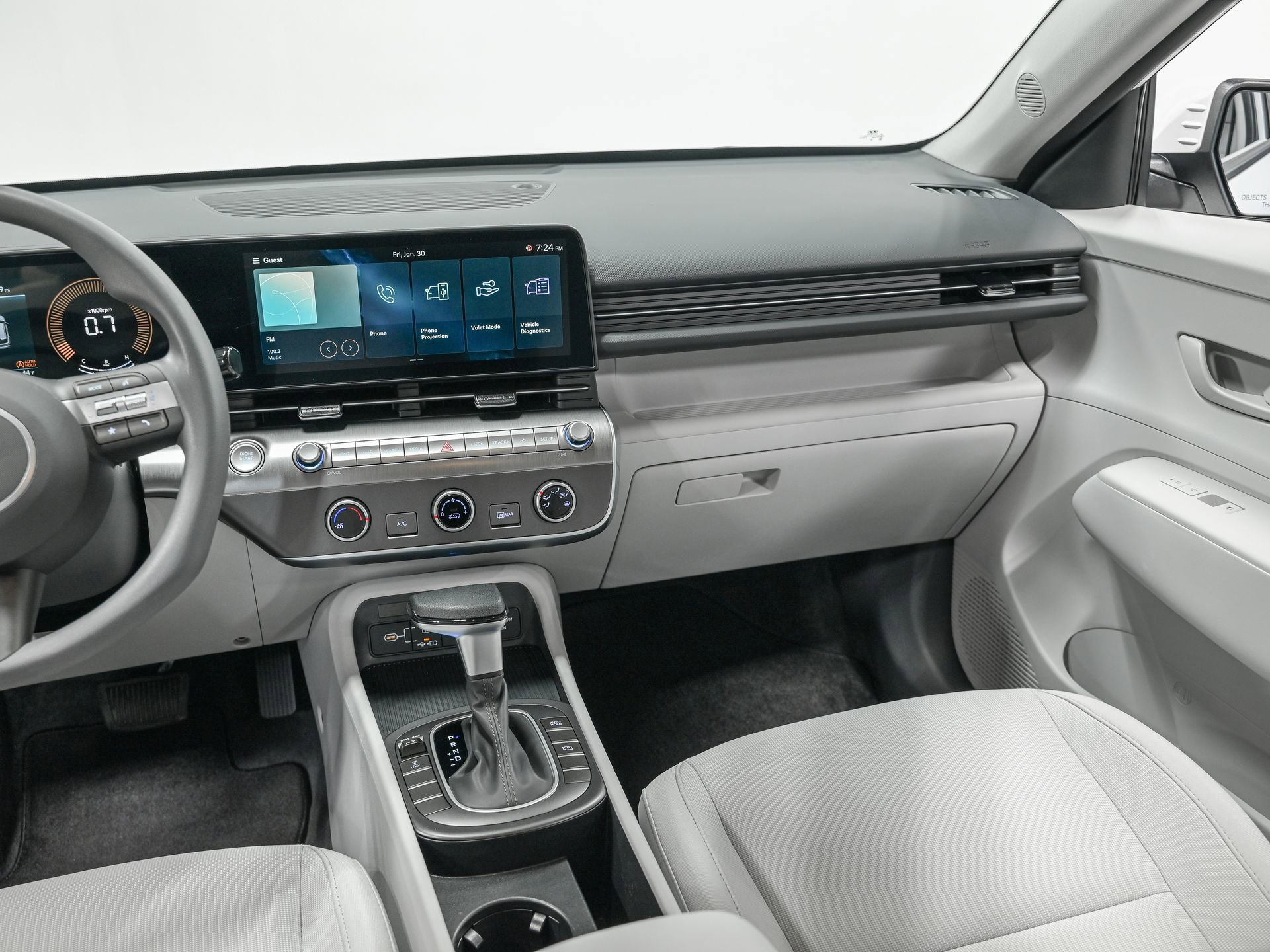 Used 2025 Hyundai Kona SE image 28