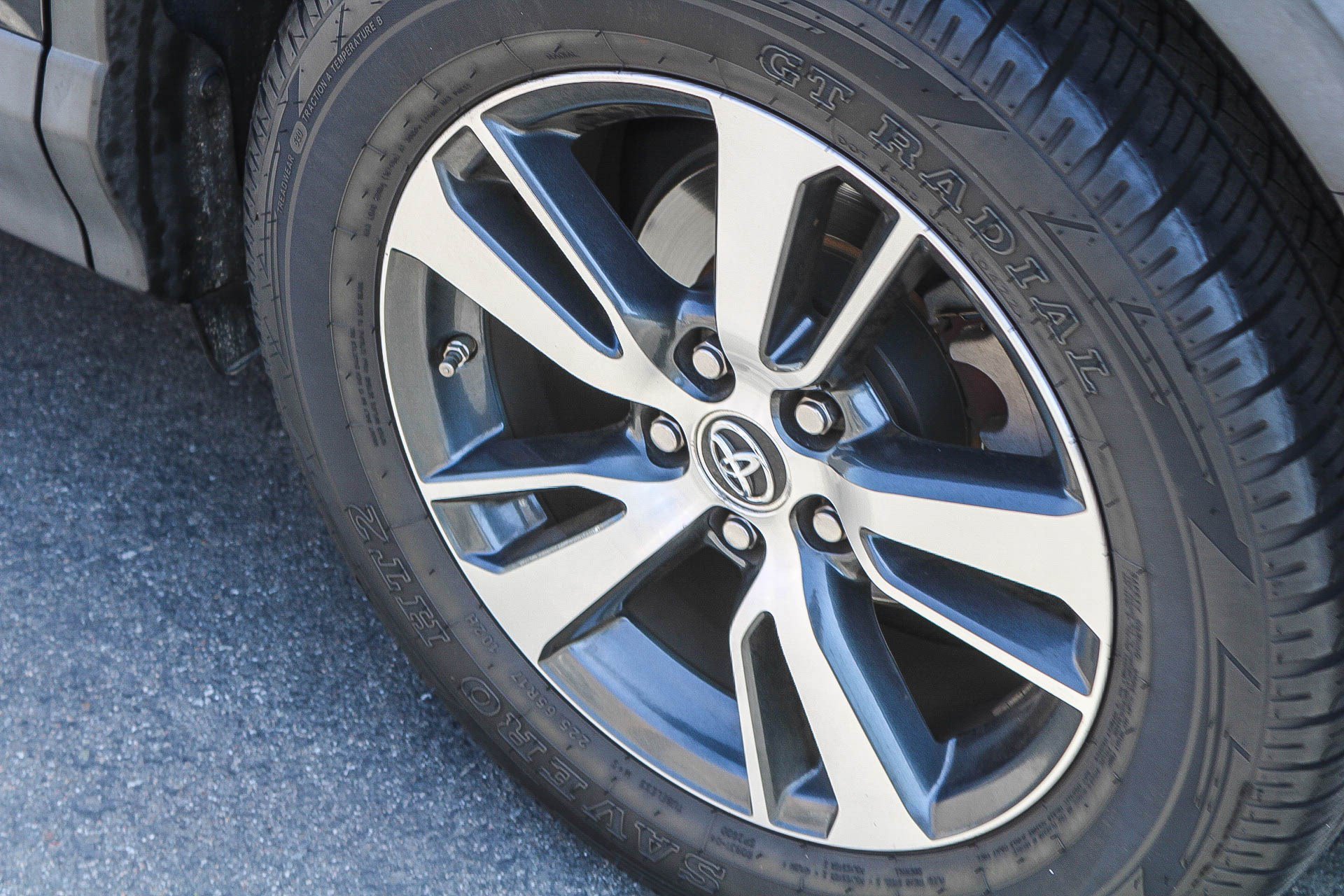 Used 2016 Toyota RAV4 XLE FWD image 12
