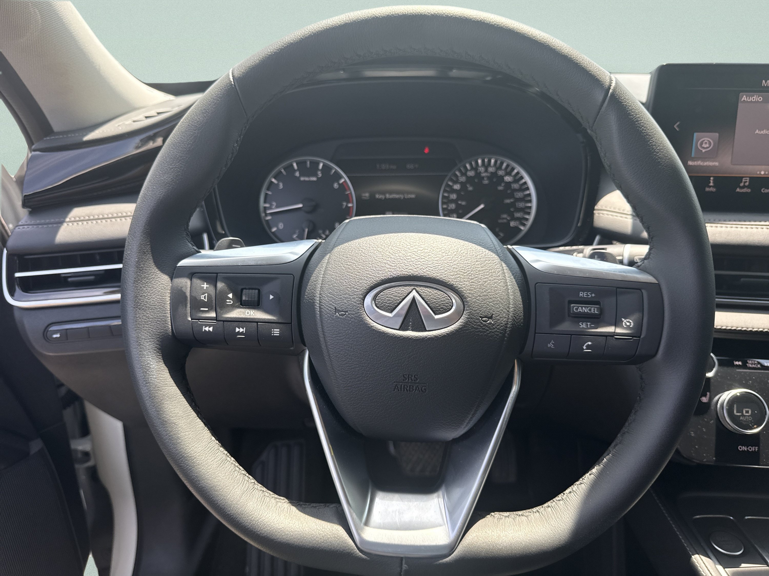 Used 2025 INFINITI QX60 Pure AWD/4WD image 13