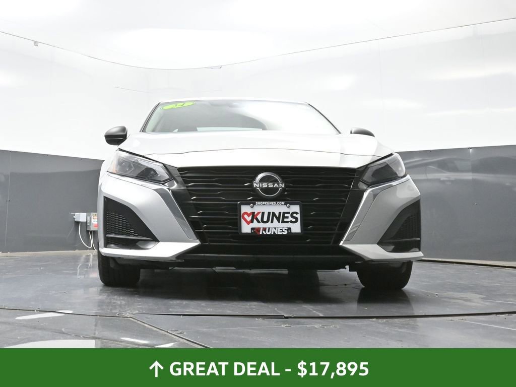 Used 2024 Nissan Altima 2.5 SV image 52