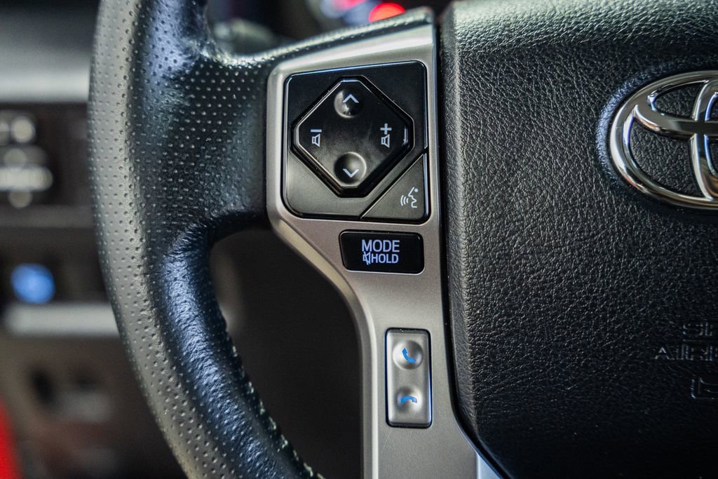 Used 2023 Toyota 4Runner Limited image 31