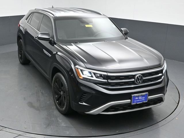 Used 2022 Volkswagen Atlas Cross Sport SE w/ Black Wheel Package image 44