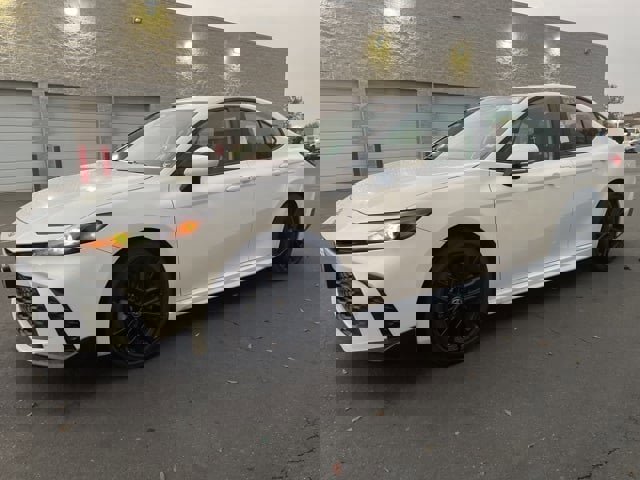Certified 2025 Toyota Camry SE image 4