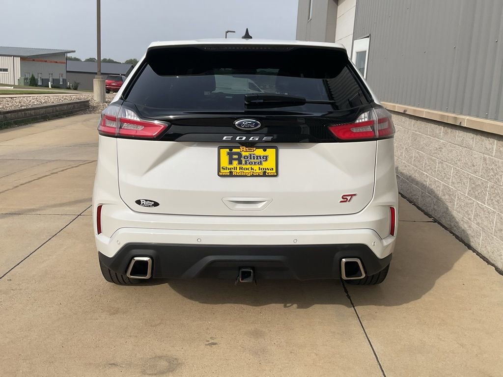 Used 2022 Ford Edge ST image 5
