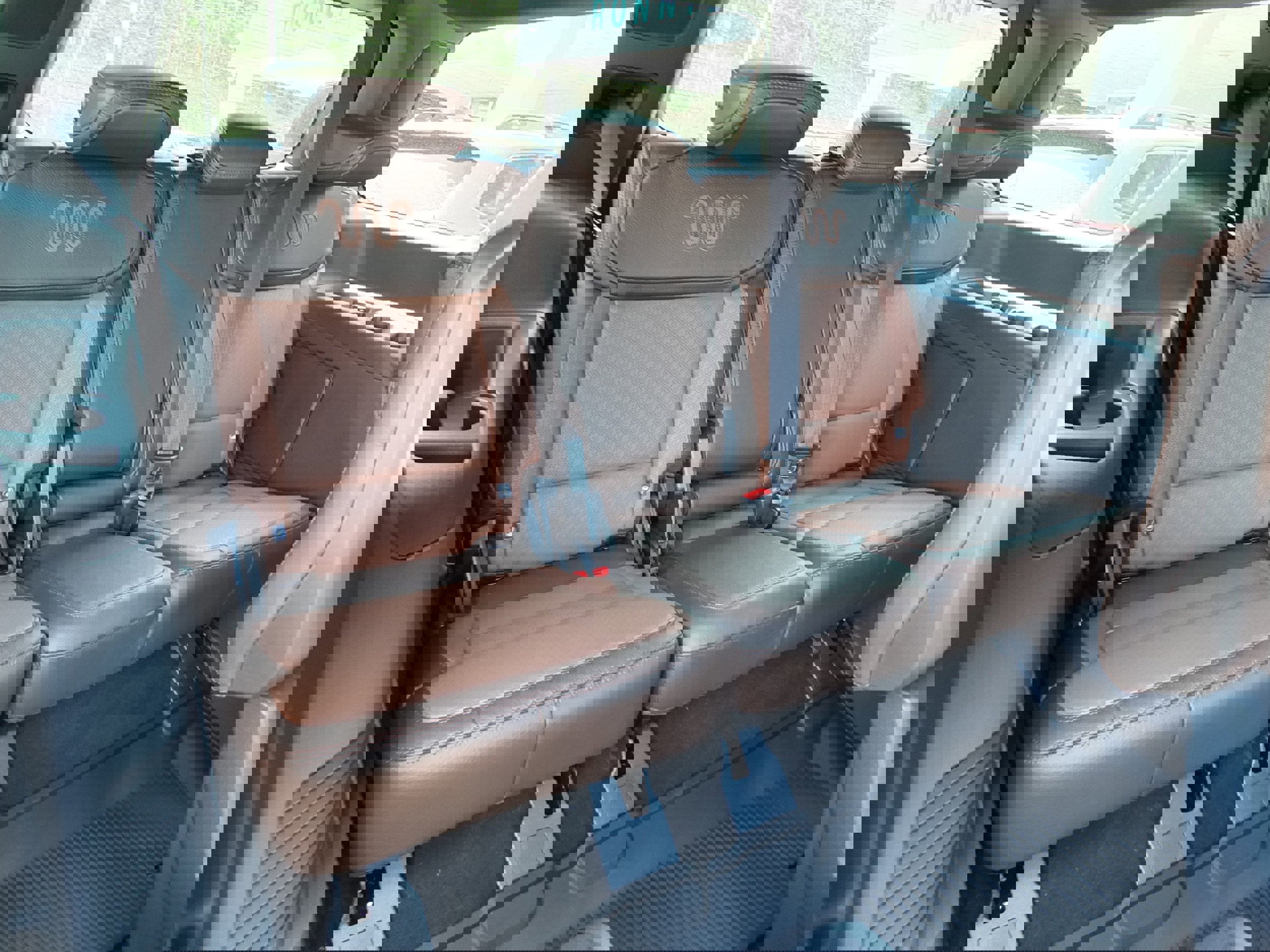 Used 2025 Ford Expedition King Ranch image 17