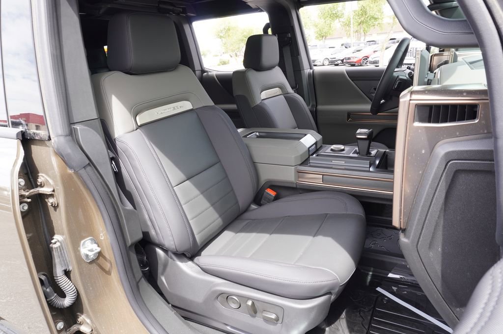 New 2025 GMC Hummer EV 2X AWD/4WD image 13
