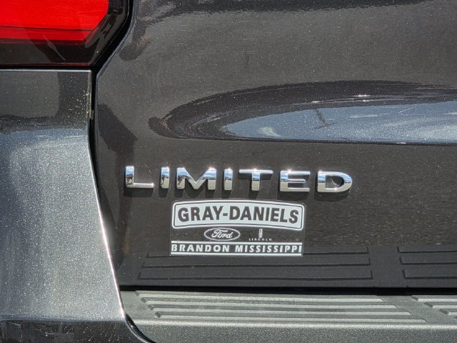 Used 2024 Ford Expedition Limited RWD image 41