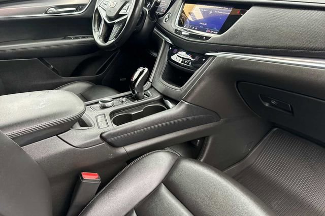 Certified 2023 Cadillac XT5 Luxury w/ LPO, Floor Liner Package image 16