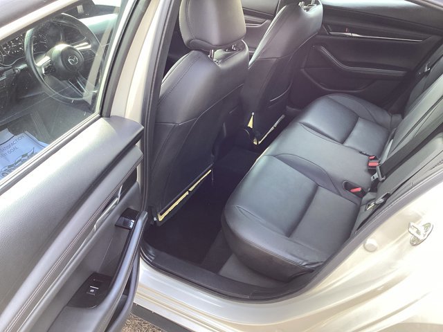 Used 2024 MAZDA MAZDA3 s FWD image 9