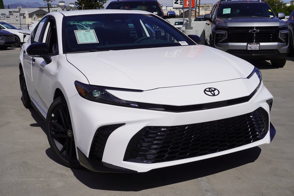 Certified 2026 Toyota Camry Hybrid FWD image 2