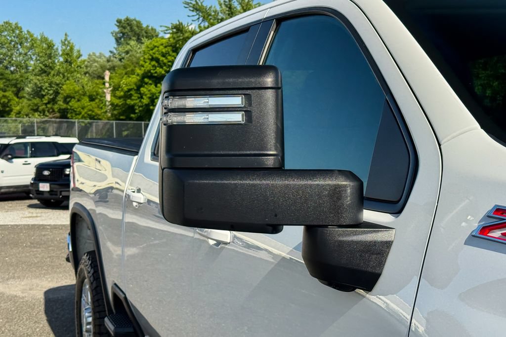 Used 2024 Chevrolet Silverado 2500 LT AWD/4WD image 12