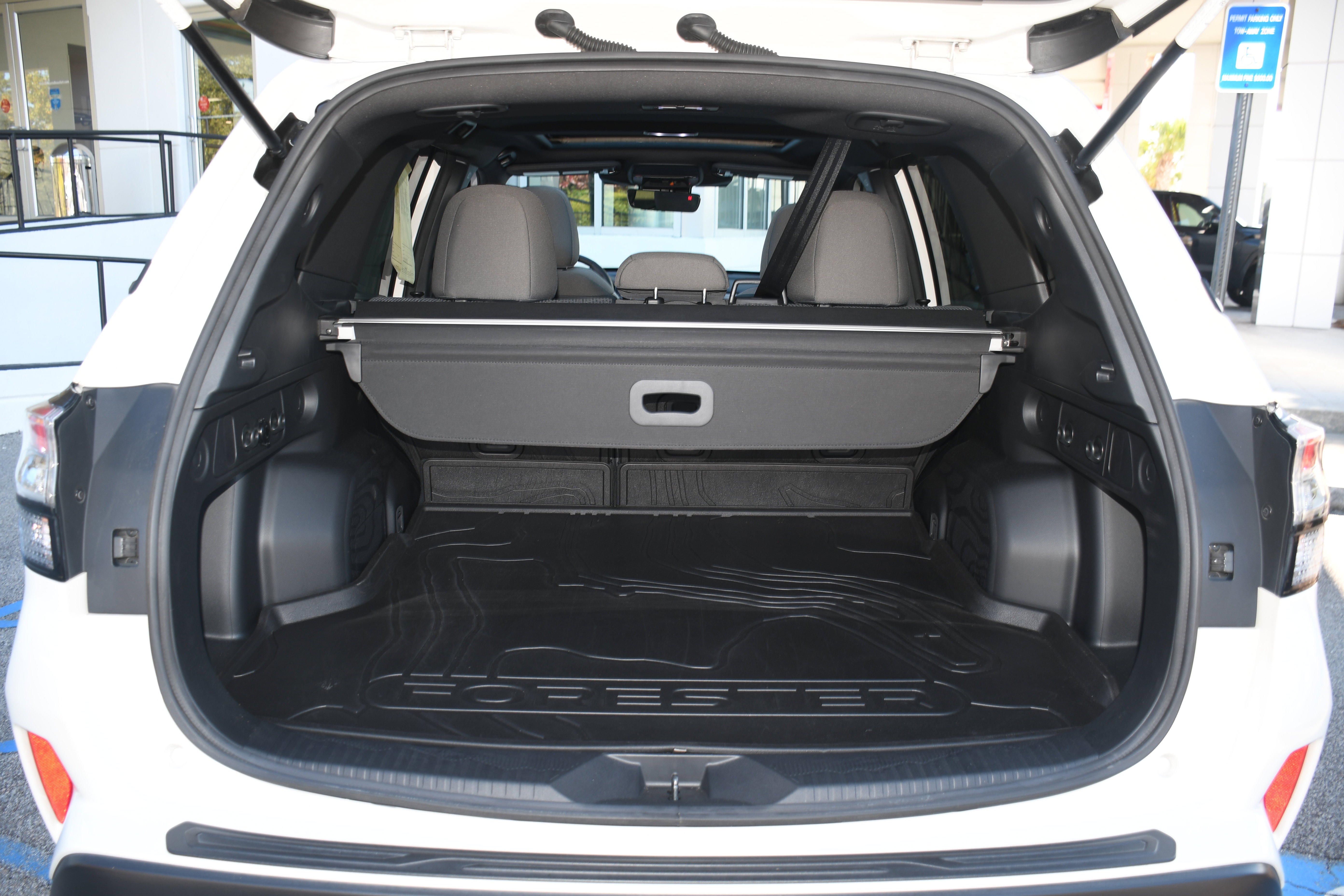 Used 2025 Subaru Forester Premium w/ Convenience Package #1 image 18