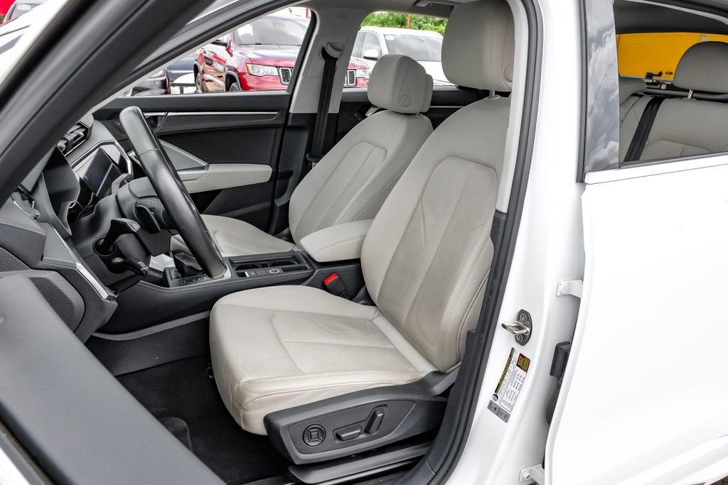 Used 2023 Audi Q3 2.0T Premium AWD/4WD image 39