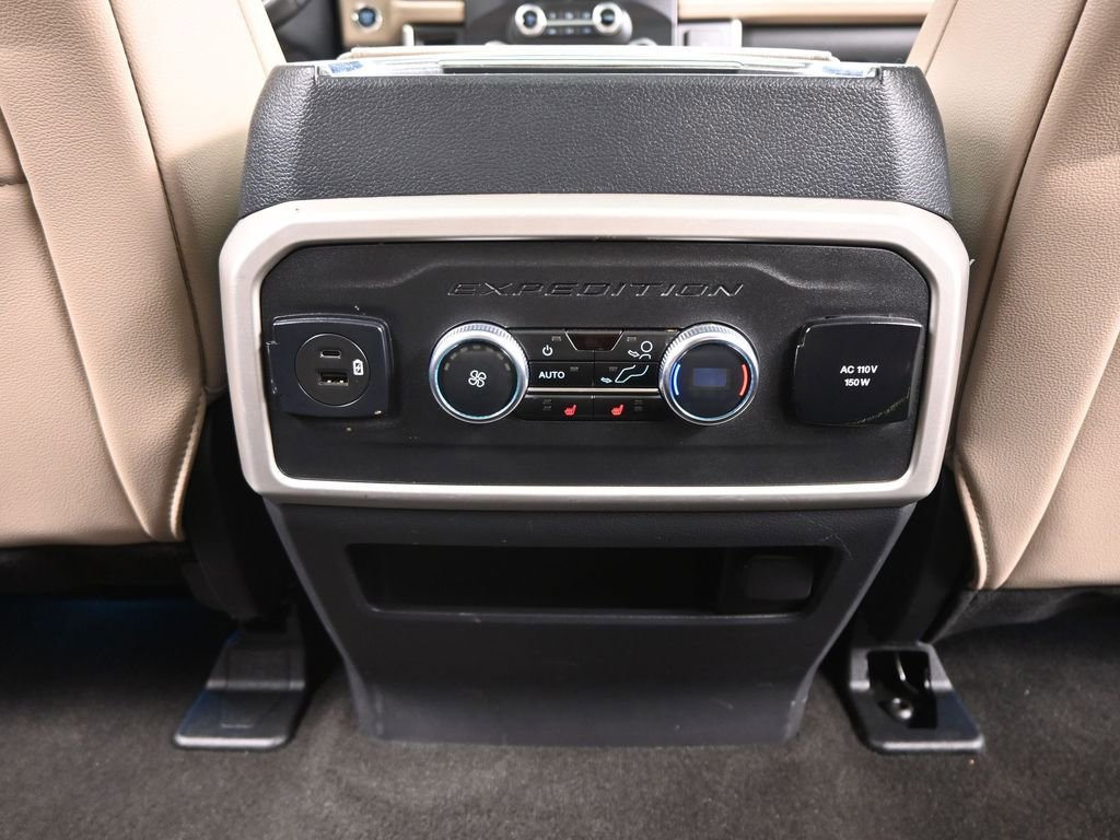 Used 2023 Ford Expedition Max Limited image 40