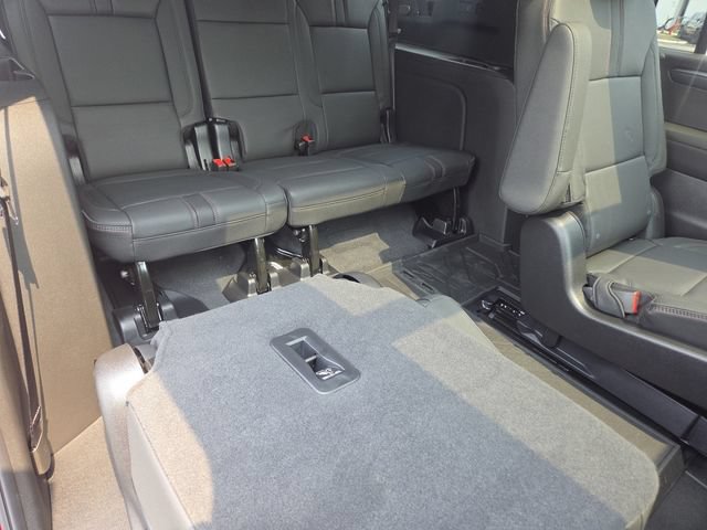 New 2026 Chevrolet Suburban RST w/ Comfort Package AWD/4WD image 24