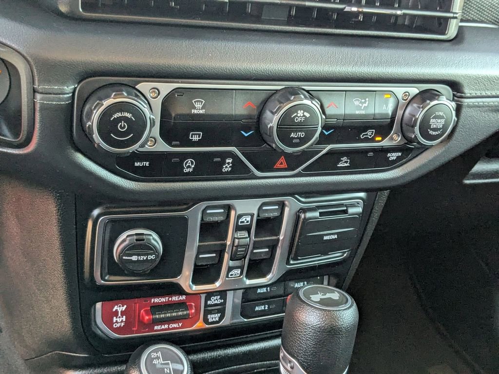 Used 2025 Jeep Wrangler Unlimited Rubicon image 21