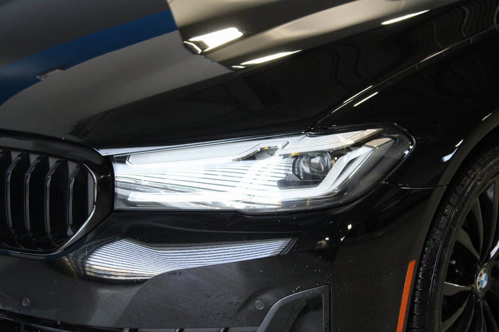 Used 2023 BMW 530i xDrive w/ Convenience Package image 2