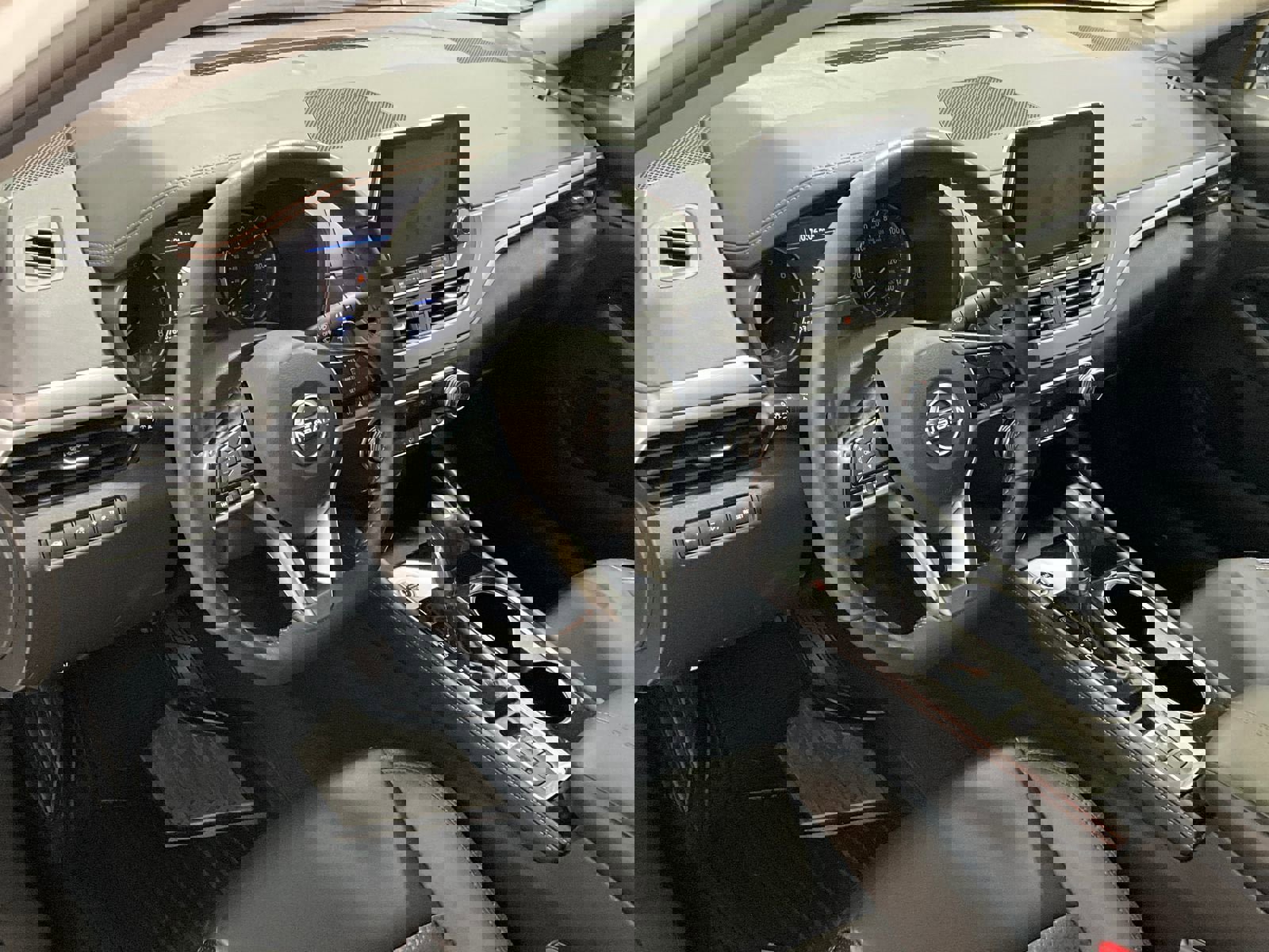 Used 2024 Nissan Altima 2.5 SR image 12