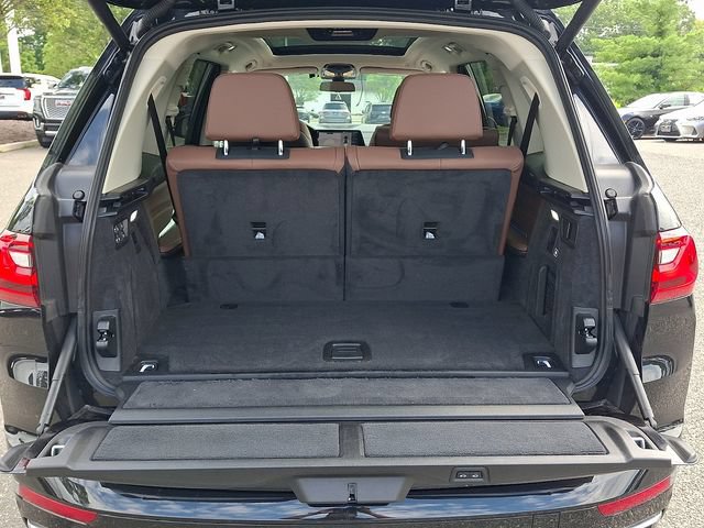 Used 2020 BMW X7 xDrive40i w/ Premium Package AWD/4WD image 31