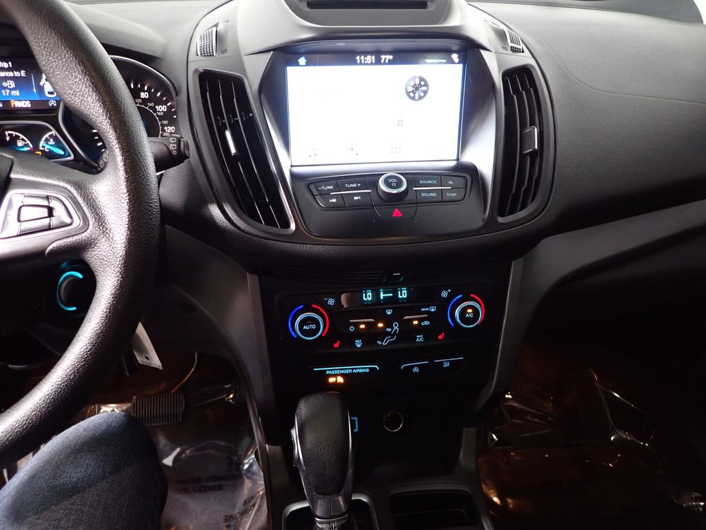 Used 2018 Ford Escape SE w/ SE Sync 3 Package AWD/4WD image 31