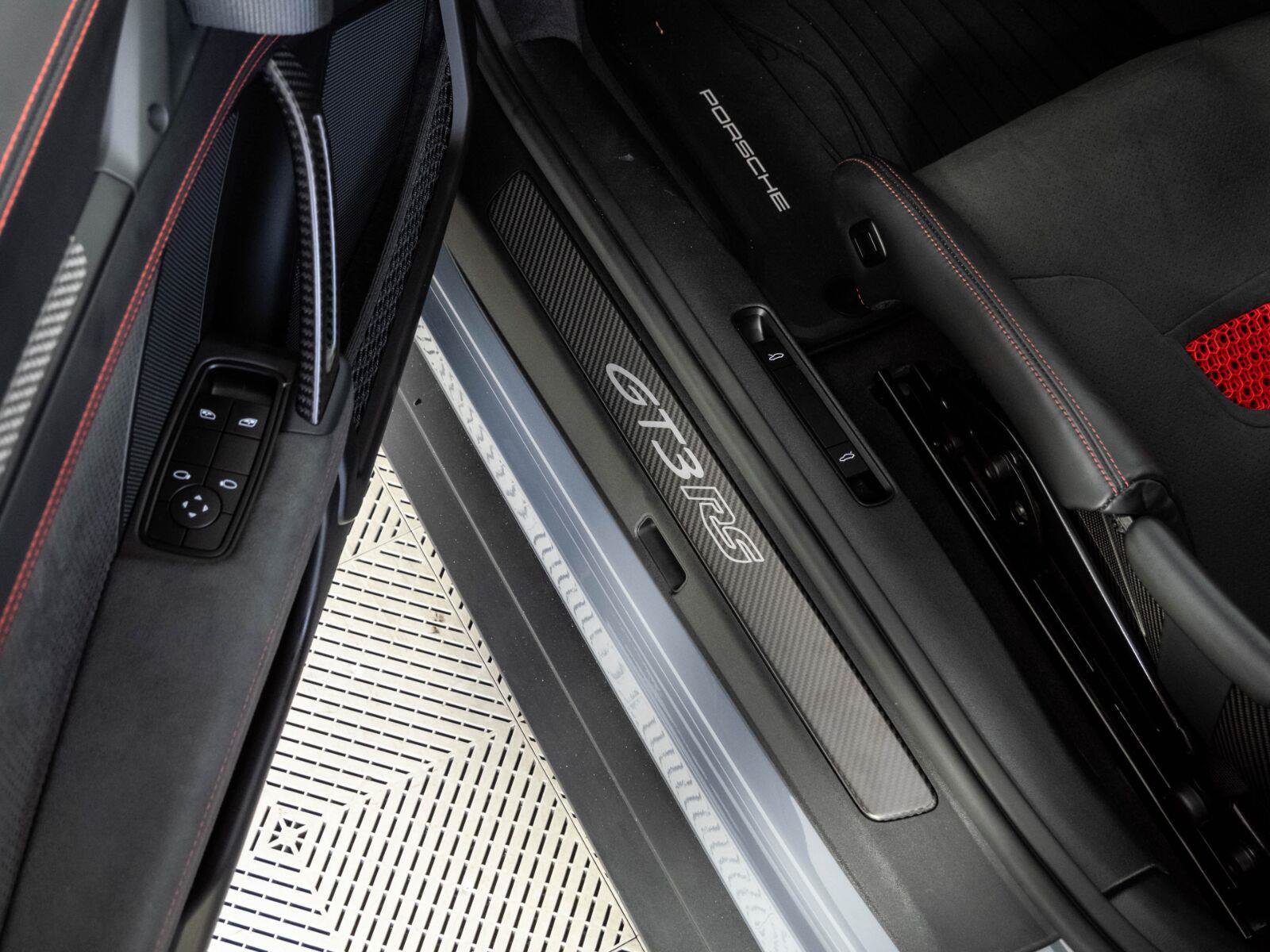 Used 2024 Porsche 911 GT3 RS RWD image 7