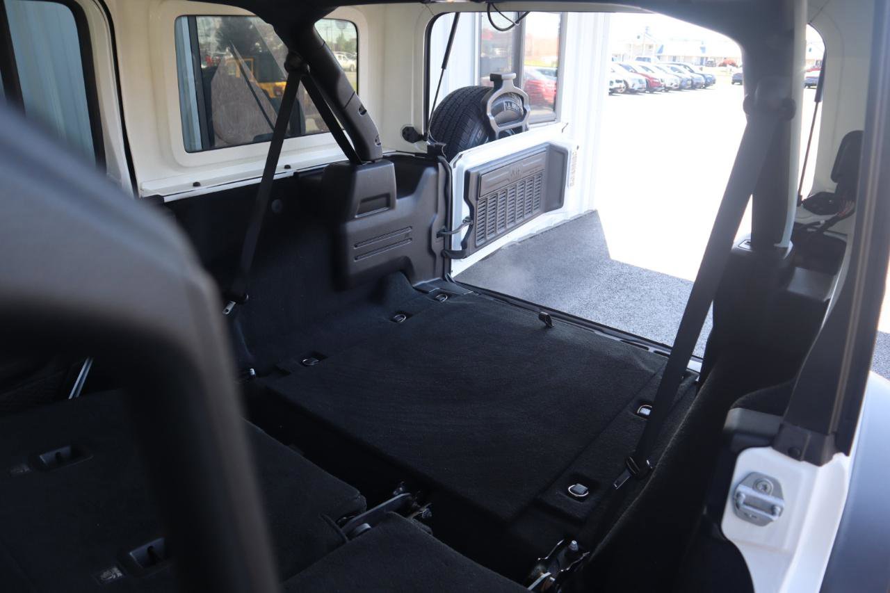 Used 2018 Jeep Wrangler Unlimited Sport S AWD/4WD image 42