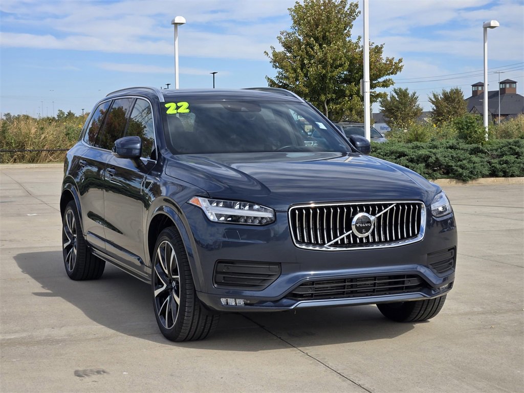 Used 2022 Volvo XC90 T6 Momentum w/ Advanced Package image 3