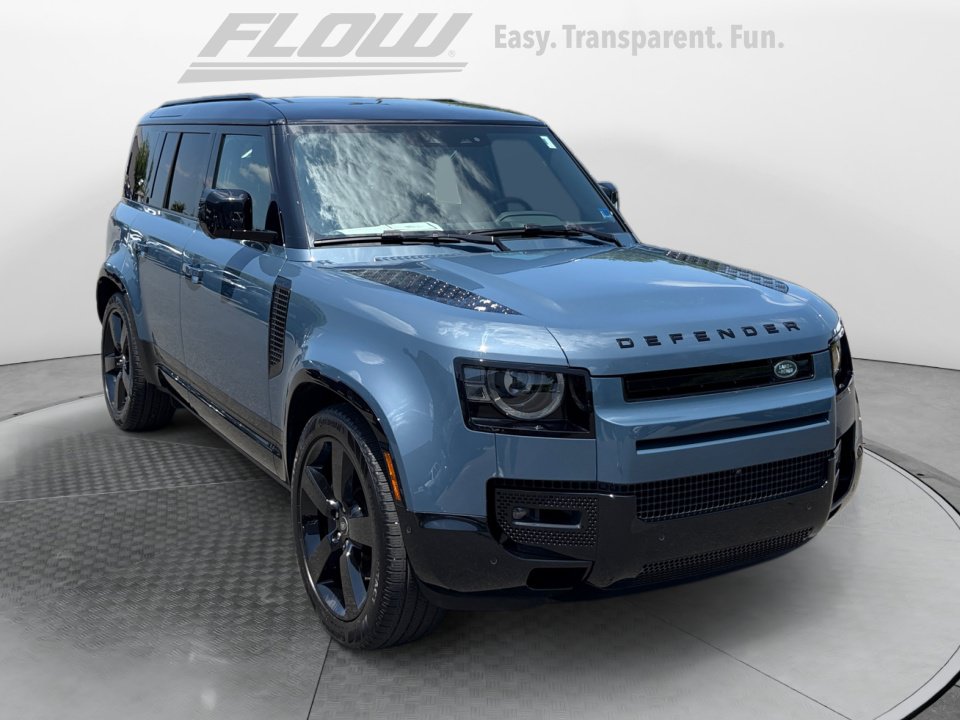 Used 2024 Land Rover Defender 110 X-Dynamic SE AWD/4WD image 1