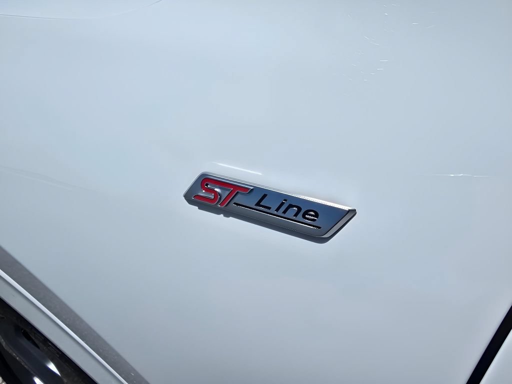 Used 2023 Ford Escape ST-Line Select AWD/4WD image 10