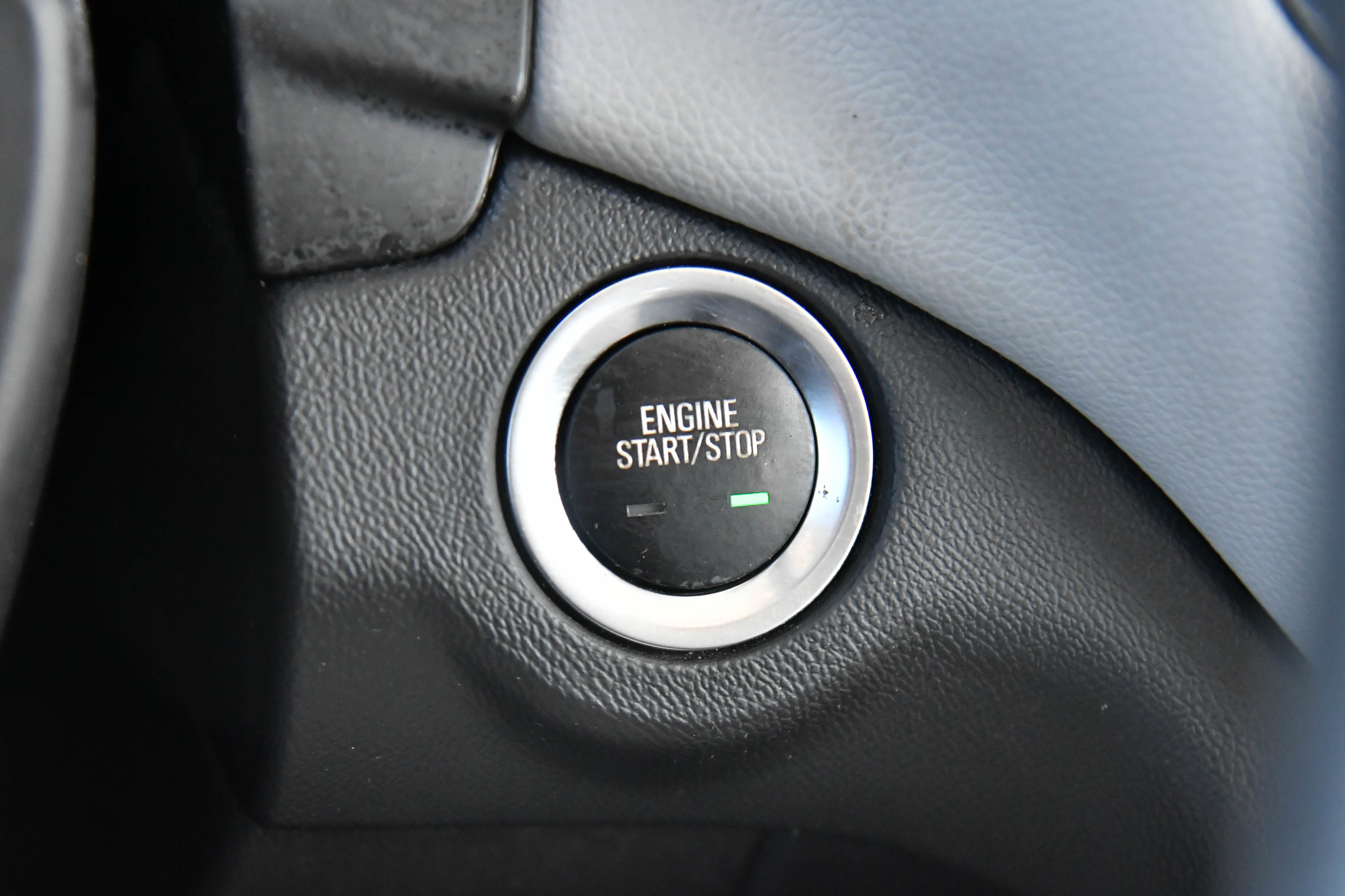 Used 2020 Chevrolet Equinox LT AWD/4WD image 26