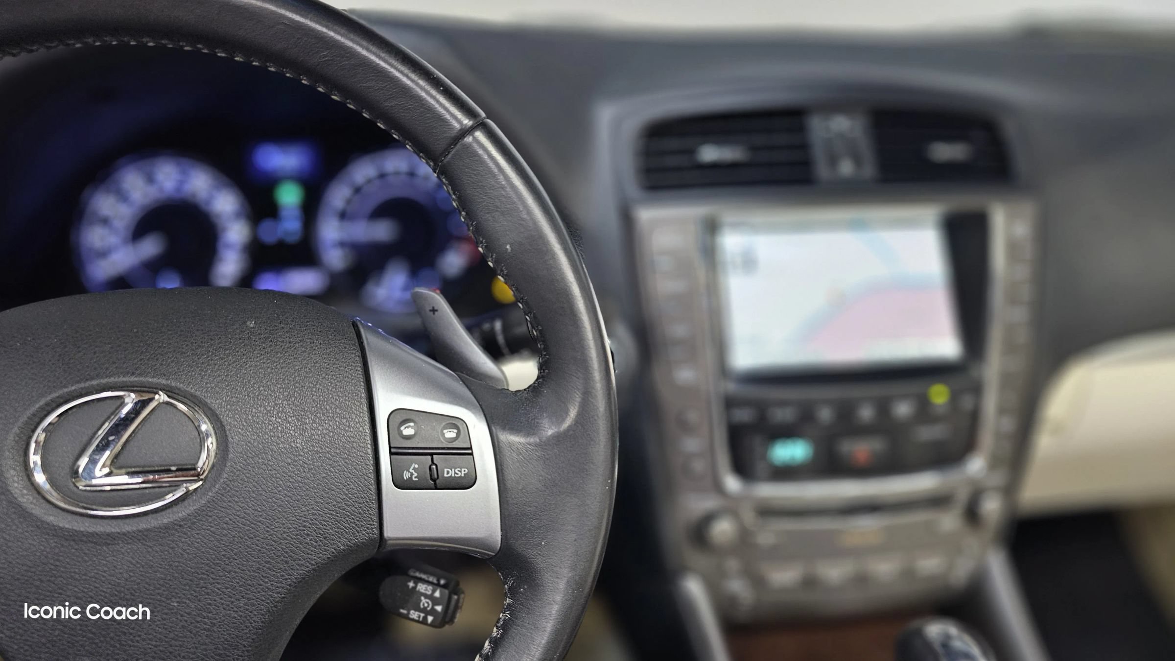 Used 2011 Lexus IS 250C RWD image 12